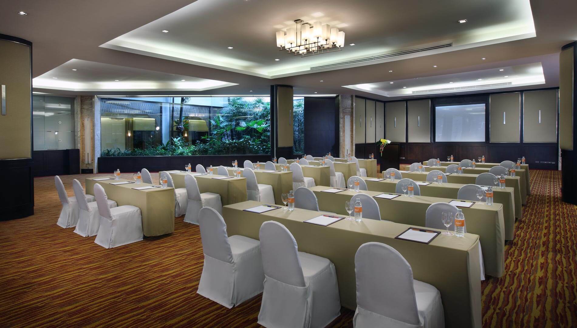Khách sạn Amari Don Muang Airport 5*